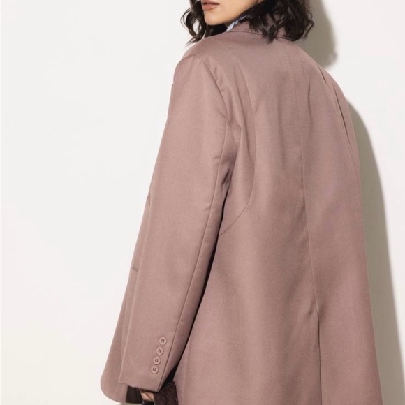 Mauve Blazer and Tailored Shorts Set - Picture 3 of 15